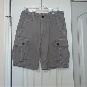 Men’s American Eagle casual cargo shorts